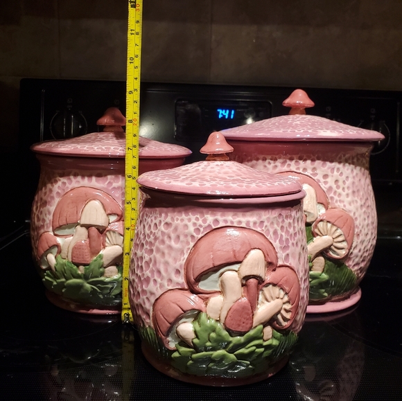Vintage pink ceramic mushroom canisters jars - Picture 13 of 14